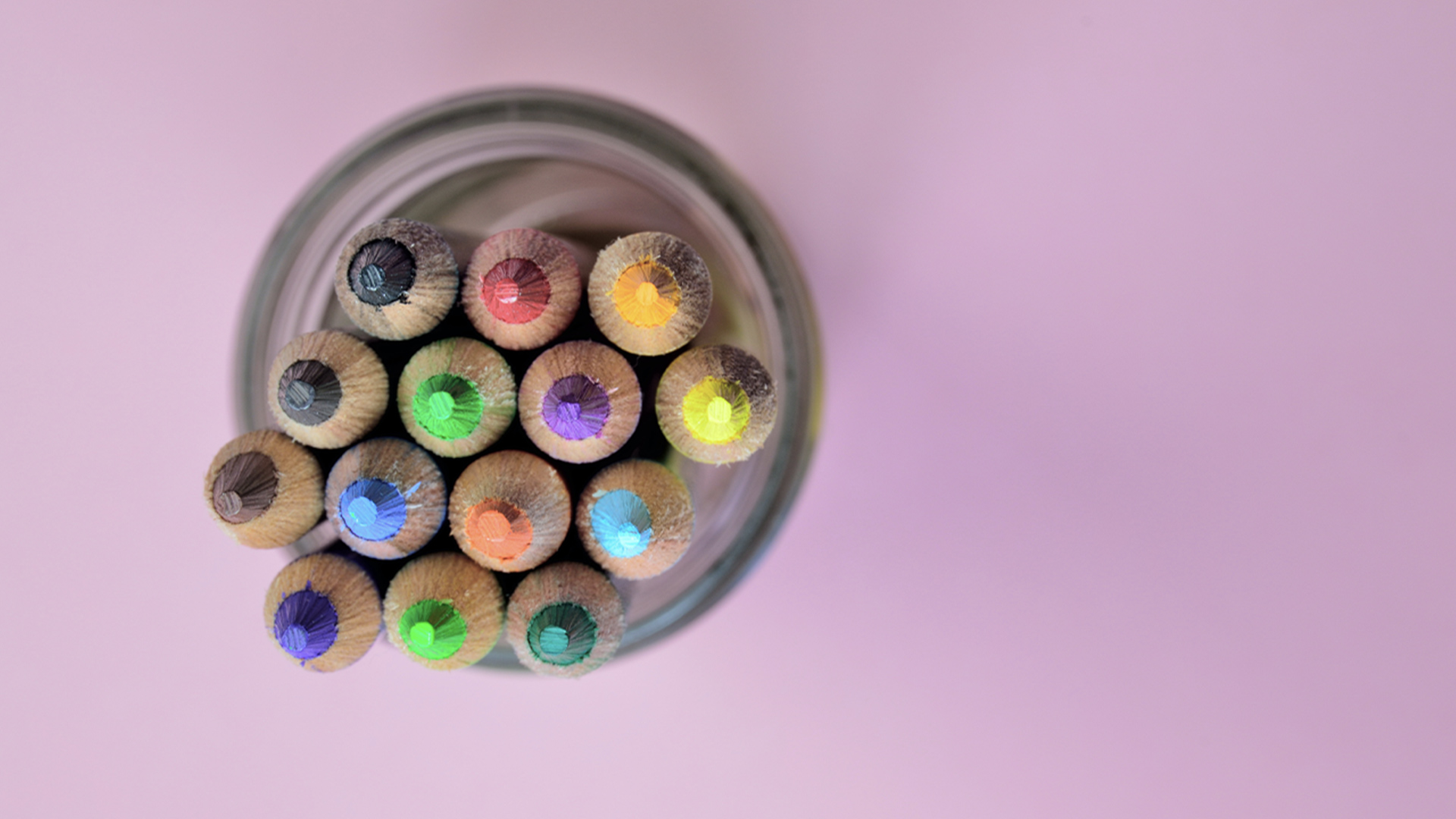 Colouring pencils in a jar
